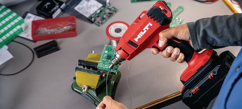 NHG 6-22 Cordless heat gun Powerful cordless heat gun with fast heating and high airflow for cable terminations, pipe bending, and heat shrinking (Nuron battery platform) Applications 1