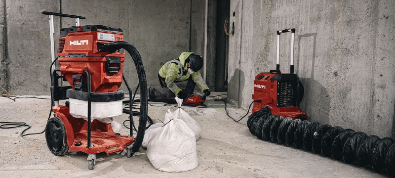 VC 40MX-CB Continuous bag M-Class dust extractor Powerful dust extractor for connection with power tools and jobsite clean ups (wet & dry), continuous bag system Applications 1